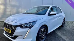 Wit Gebruikt 2020 Peugeot 208 Allure Hatchback | € 16.994 (Eerlijke prijs)