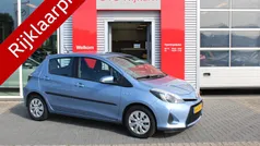 Blauw Gebruikt 2012 Toyota Yaris Hybrid Hatchback | € 9.500 (Eerlijke prijs)