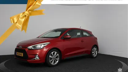 Rood Gebruikt 2015 Hyundai i20 Hatchback | € 7.900 (Eerlijke prijs)
