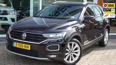 Zwart Gebruikt 2021 VW T-Roc Sport SUV | € 28.950 (Eerlijke prijs)