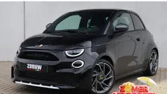 Zwart Nieuw 2025 Abarth 500e Turismo Hatchback | € 36.450 (Super prijs)