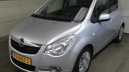 Grijs Gebruikt 2010 Opel Agila Edition Hatchback | € 2.245 (Eerlijke prijs)