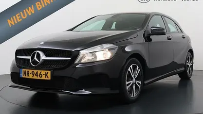 Zwart Occasion 2017 Mercedes A160 Hatchback | € 13.995 (Eerlijke prijs)