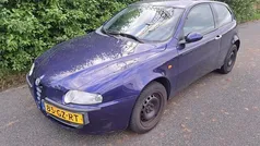 Blauw Gebruikt 2001 Alfa Romeo 147 Progression Hatchback | € 499 (Super prijs)