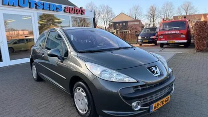 Occasion 2006 Peugeot 207 Hatchback | € 2.595 (Eerlijke prijs)