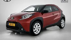 Rood Gebruikt 2022 Toyota Aygo Envy Hatchback | € 18.445 (Eerlijke prijs)
