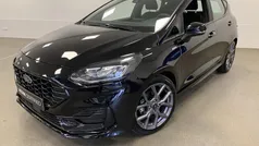 Zwart Gebruikt 2022 Ford Fiesta ST-Line Hatchback | € 18.935 (Eerlijke prijs)