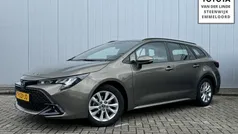 Groen Gebruikt 2023 Toyota Corolla Active Stationwagen | € 28.900 (Eerlijke prijs)