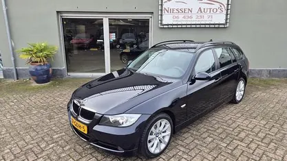 Zwart Gebruikt 2008 BMW 318 Exclusive Stationwagen | € 6.450 (Eerlijke prijs)