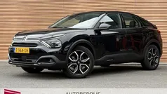 Zwart, metallic lak Gebruikt 2023 Citroën e-C4 Feel SUV | € 18.750 (Super prijs)