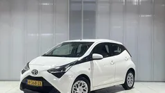 Wit Gebruikt 2020 Toyota Aygo X-play Hatchback | € 8.400 (Goede deal)