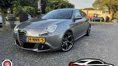 Gebruikt 2010 Alfa Romeo Giulietta Distinctive Hatchback | € 7.950 (Eerlijke prijs)