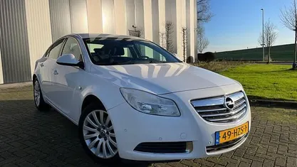 Gebruikt 2009 Opel Insignia Business Sedan | € 2.750 (Eerlijke prijs)
