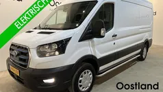 Wit Nieuw 2025 Ford E-Transit Trend Van | € 35.950 (Eerlijke prijs)