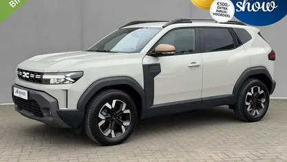 Sandstone Occasion 2025 Dacia Duster Extreme SUV | € 30.685 (Goede deal)