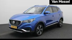 Blauw Gebruikt 2020 MG ZS Luxury Sedan | € 15.495 (Eerlijke prijs)
