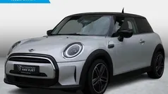 Gebruikt 2021 Mini Cooper Business Hatchback | € 23.900 (Eerlijke prijs)
