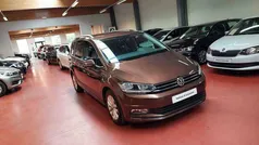 Bruin Gebruikt 2017 VW Touran Highline MPV | € 19.950 (Eerlijke prijs)