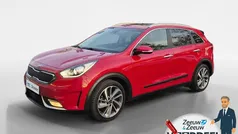 Crimson red pearl (k3r) Gebruikt 2017 Kia Niro SUV | € 17.445 (Eerlijke prijs)