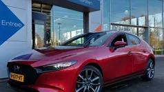 Rood Gebruikt 2020 Mazda 3 Comfort Hatchback | € 20.450 (Eerlijke prijs)