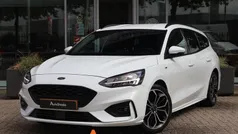 Wit Gebruikt 2020 Ford Focus ST-Line Stationwagen | € 14.900 (Eerlijke prijs)