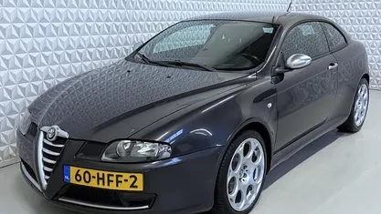 Occasion Alfa Romeo GT 166 PK (122 kW) 2008 Grijs (metallic) Coupé