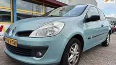 Gebruikt 2007 Renault Clio II Business Hatchback | € 1.250 (Goede deal)