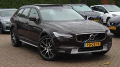 Bruin Gebruikt 2017 Volvo V90 CC Pro Stationwagen | € 27.950 (Eerlijke prijs)