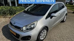 Grijs Gebruikt 2012 Kia Rio Plus Hatchback | € 3.960 (Eerlijke prijs)