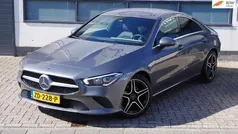 Grijs, metallic lak Gebruikt 2019 Mercedes CLA200 Business Sedan | € 29.750 (Goede deal)