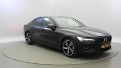 Gebruikt 2021 Volvo S60 R-Design Sedan | € 26.845 (Eerlijke prijs)