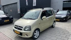 Geel Gebruikt 2004 Opel Agila Cosmo Hatchback | € 1.499 (Eerlijke prijs)