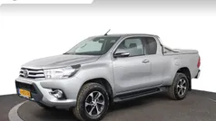 Zilver Gebruikt 2017 Toyota HiLux Pickup | € 24.950 (Eerlijke prijs)