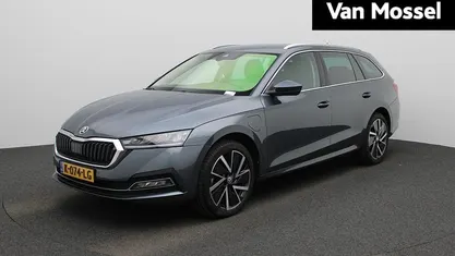 Grijs Occasion 2020 Skoda Octavia Business Line Stationwagen | € 19.900 (Eerlijke prijs)