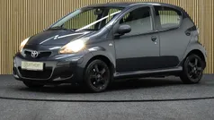 Grijs Gebruikt 2011 Toyota Aygo Hatchback | € 3.450 (Eerlijke prijs)