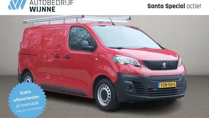 Rood Gebruikt 2022 Peugeot e-Expert Premium Van | € 21.950 (Goede deal)