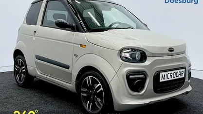 Gebruikt 2024 Microcar M.Go Hatchback | € 14.000 (Eerlijke prijs)