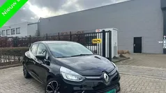 Zwart Gebruikt 2017 Renault Clio IV Bose Edition Hatchback | € 8.199 (Eerlijke prijs)