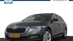 Grijs Gebruikt 2021 Skoda Octavia Business Line Stationwagen | € 21.645 (Eerlijke prijs)