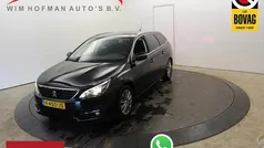 Zwart Gebruikt 2020 Peugeot 308 Premium Stationwagen | € 13.240 (Eerlijke prijs)