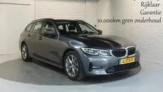 Gebruikt 2019 BMW 330 Executive Stationwagen | € 26.400 (Eerlijke prijs)