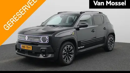 Gebruikt 2025 Renault R4 Iconic SUV | € 35.740 (Eerlijke prijs)