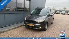 Grijs Gebruikt 2016 Ford Tourneo Courier Titanium MPV | € 9.950 (Eerlijke prijs)