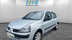 Gebruikt 2002 Renault Clio II Hatchback | € 1.095 (Eerlijke prijs)