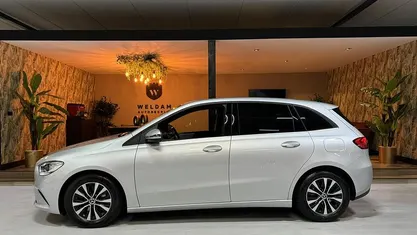Gebruikt 2020 Mercedes B180 Business MPV | € 23.985 (Goede deal)