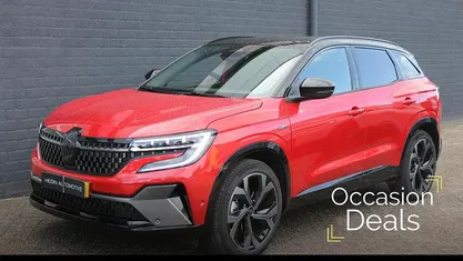Rood Occasion 2025 Renault Austral Techno Esprit Alpine SUV | € 39.880 (Eerlijke prijs)