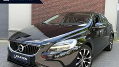 Zwart Gebruikt 2018 Volvo V40 R-Design Stationwagen | € 15.950 (Eerlijke prijs)