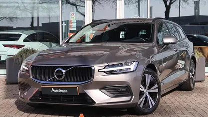 Occasion Volvo V60 Momentum 163 PK (119 kW) 2022 Stationwagen