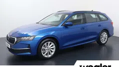 Blauw Gebruikt 2024 Skoda Octavia Business Line Stationwagen | € 29.840 (Eerlijke prijs)