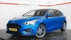 Blauw Gebruikt 2020 Ford Focus Business Edition Hatchback | € 12.995 (Eerlijke prijs)